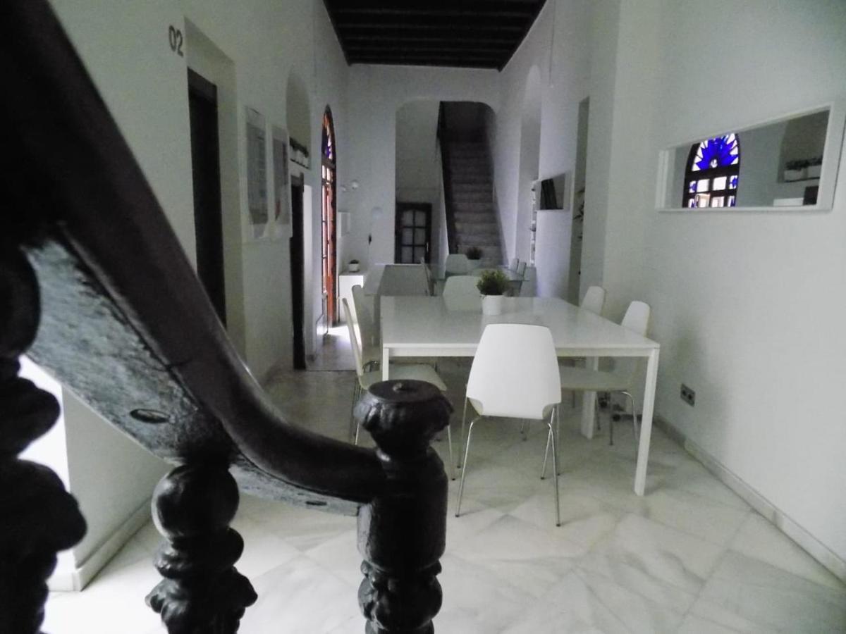 Residencia Viriato Vandrerhjem Sevilla Eksteriør bilde
